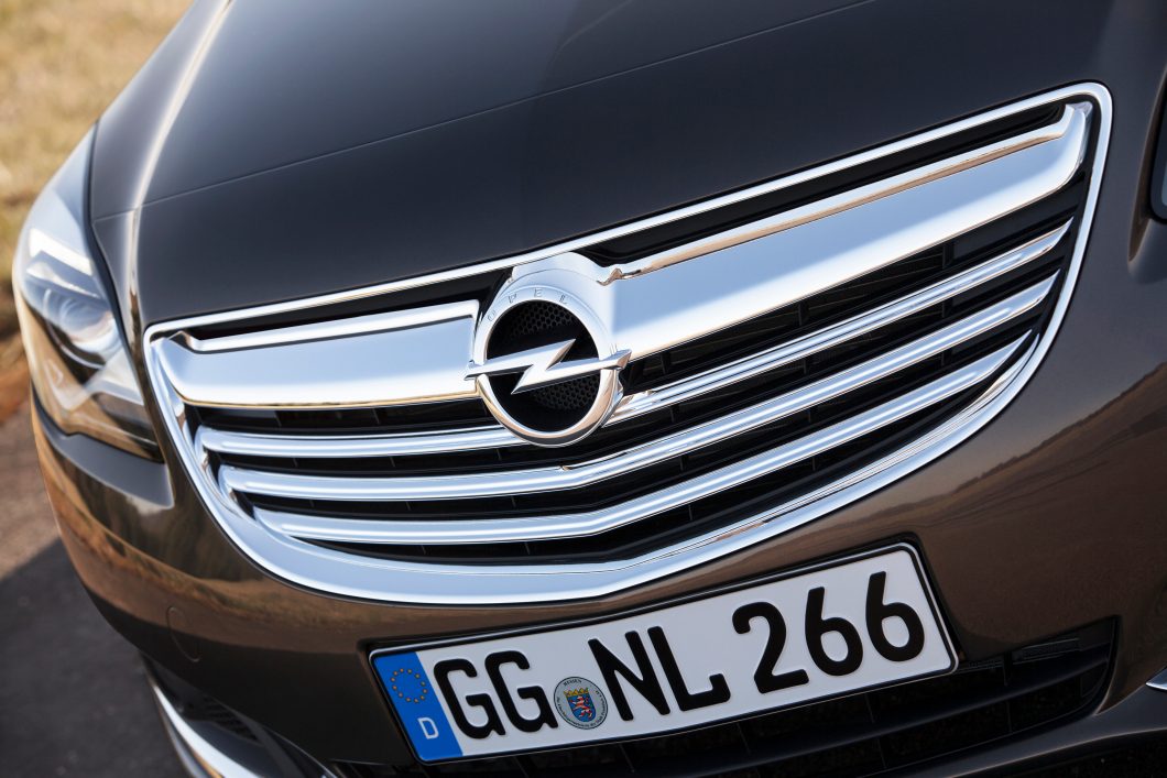 Opel Insignia Cc By Nc 3.0