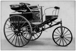 Benz Patent-Motorwagen Nr. 3 från 1888. Källa: Wikipedia.