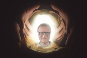 Niklas Myhr In A Crystal Ball